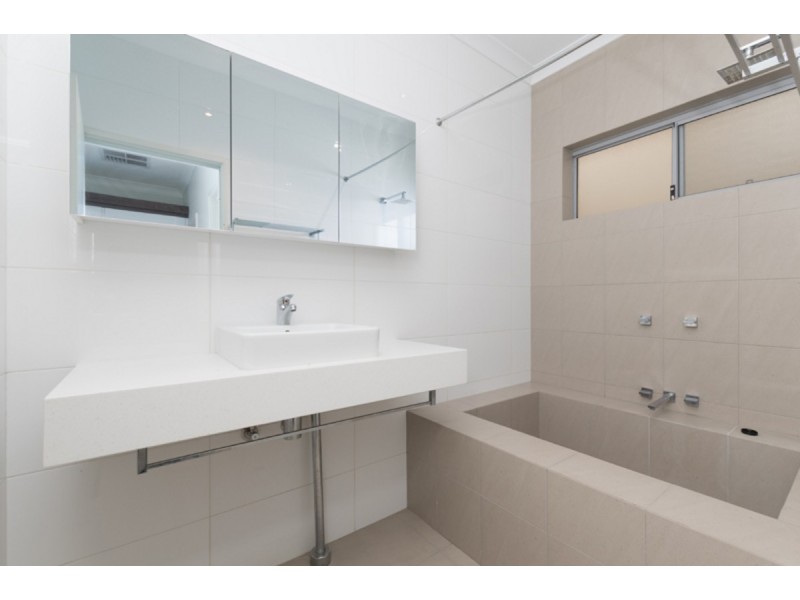 2/60 Gardiner Street, Belmont WA 6104