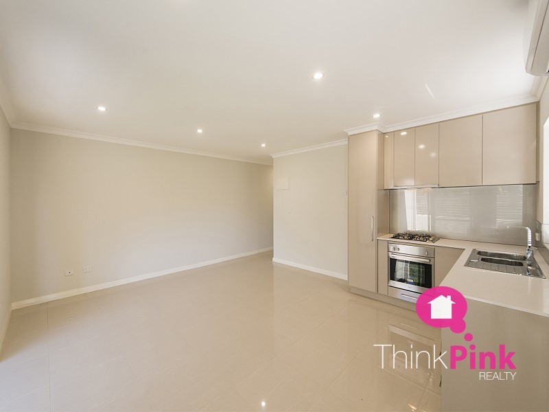 2/316 Hardey Road, Cloverdale WA 6105