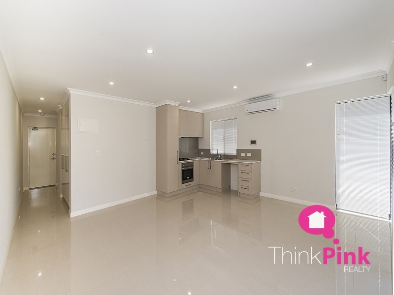 2/316 Hardey Road, Cloverdale WA 6105