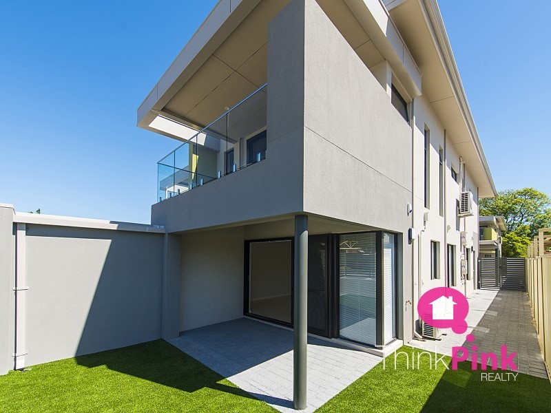2/316 Hardey Road, Cloverdale WA 6105