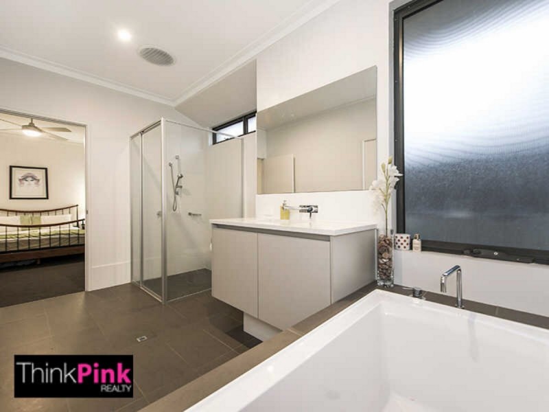 167 Knutsford Avenue, Rivervale WA 6103