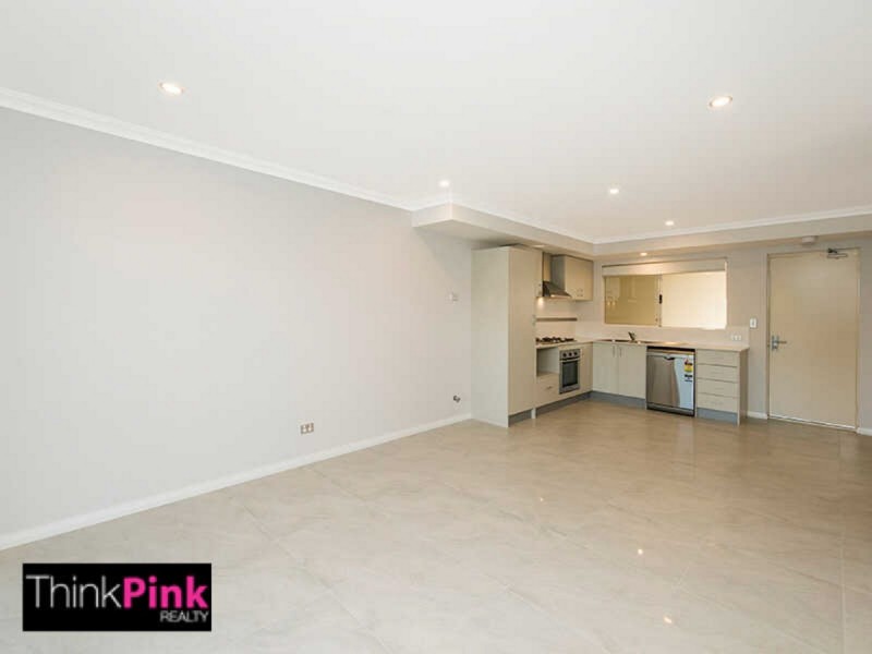 1/19 Hubert Street, Belmont WA 6104