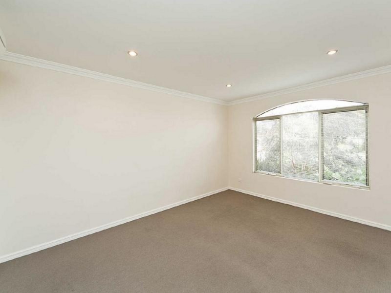 5 Stanton Road, Redcliffe WA 6104