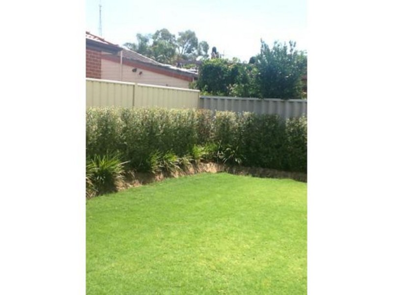 5 Stanton Road, Redcliffe WA 6104