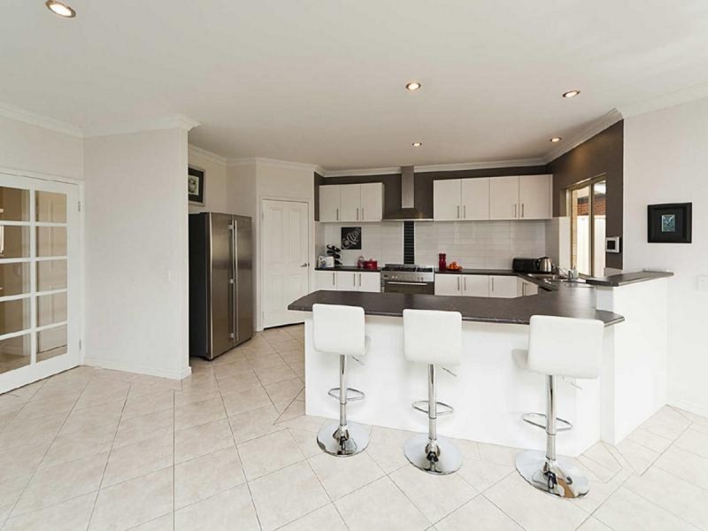 5 Stanton Road, Redcliffe WA 6104