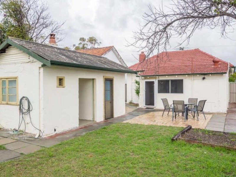 169 Knutsford Avenue, Rivervale WA 6103