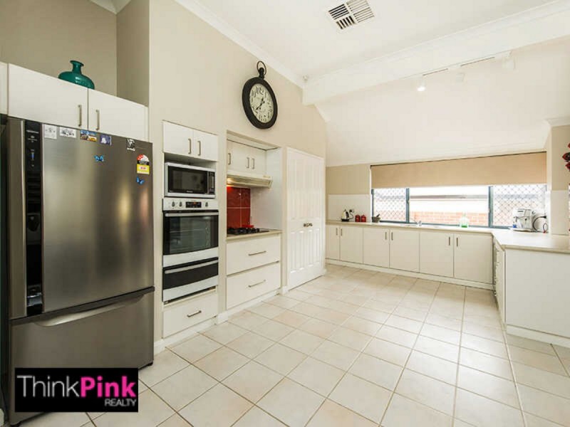 14 Armadale Road, Rivervale WA 6103