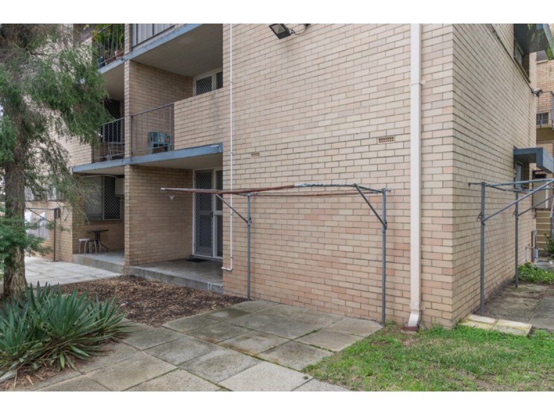 4/2 Minora Place, Rivervale WA 6103