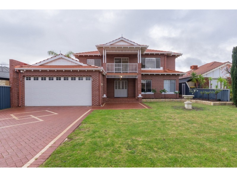 7 Ohio Place, Marangaroo WA 6064