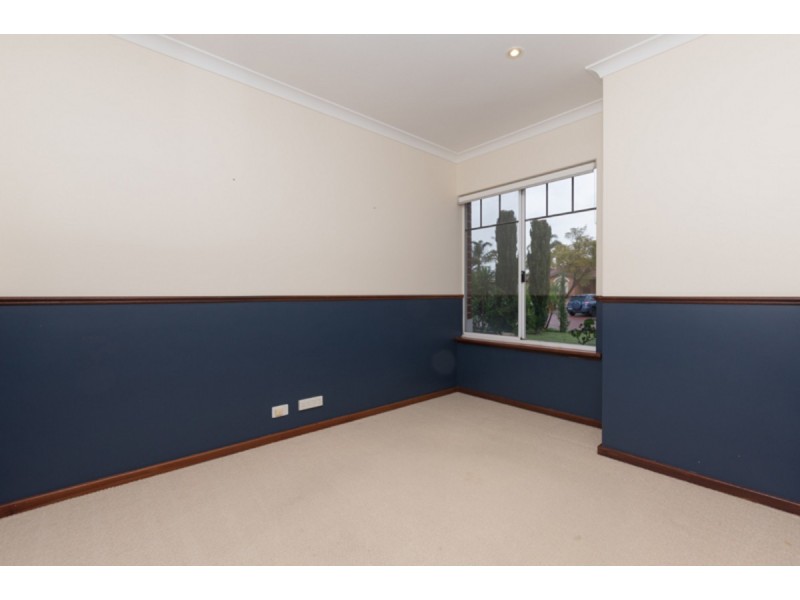 7 Ohio Place, Marangaroo WA 6064