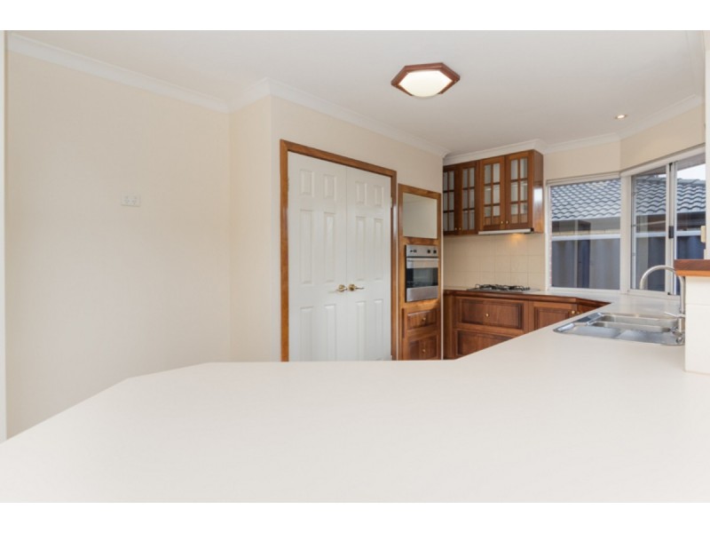 7 Ohio Place, Marangaroo WA 6064