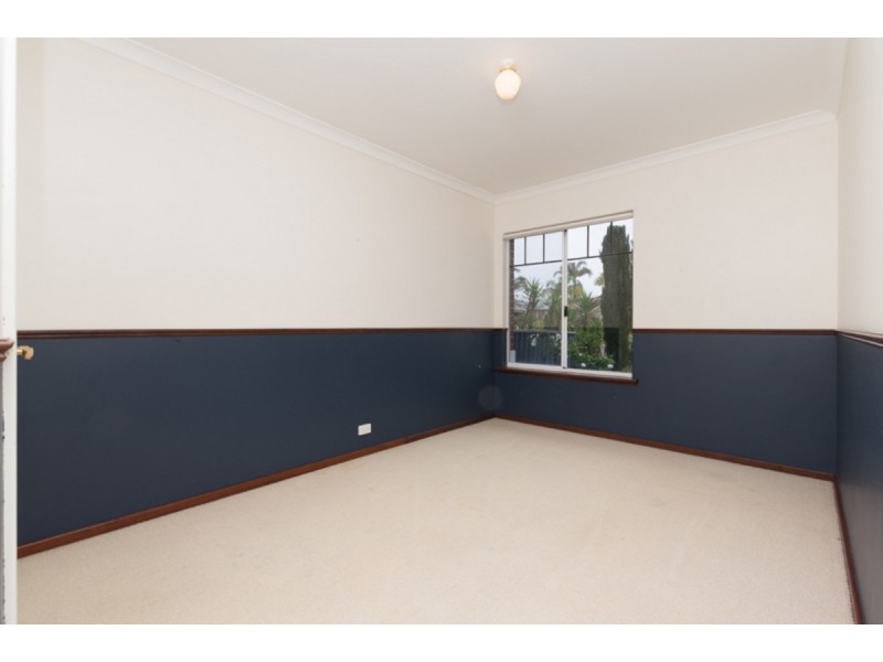 7 Ohio Place, Marangaroo WA 6064