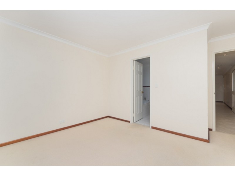 7 Ohio Place, Marangaroo WA 6064