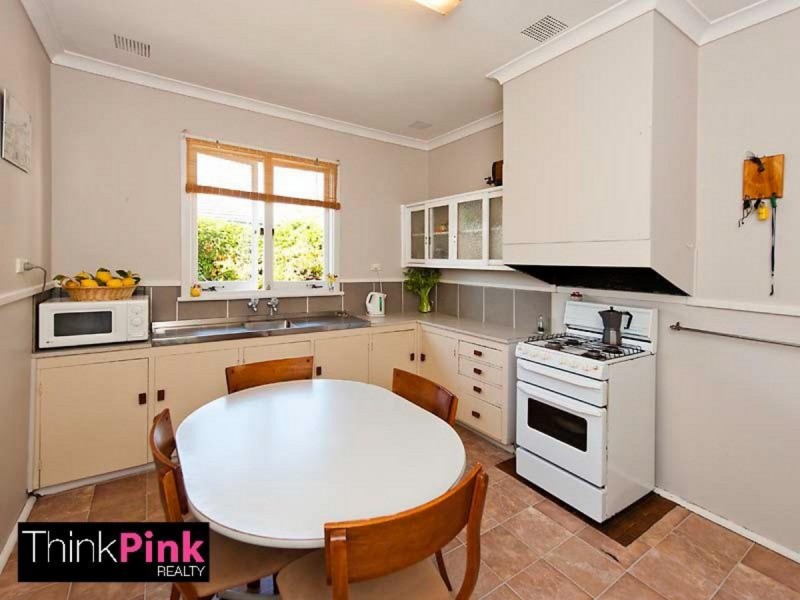 25 Jupiter Street, Carlisle WA 6101