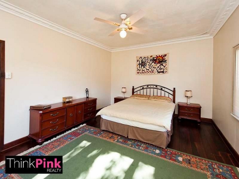 25 Jupiter Street, Carlisle WA 6101