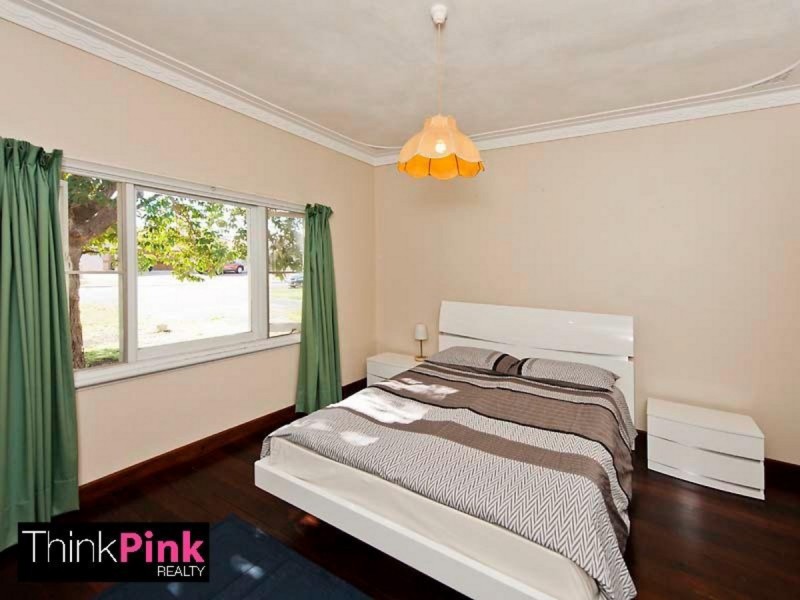 25 Jupiter Street, Carlisle WA 6101