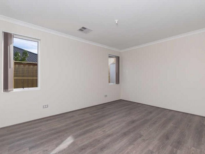 90 Keane Street, Cloverdale WA 6105