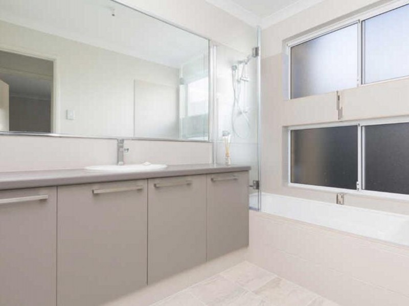 90 Keane Street, Cloverdale WA 6105