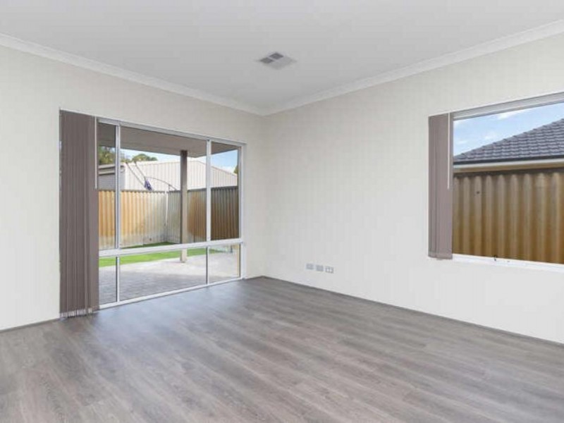 90 Keane Street, Cloverdale WA 6105