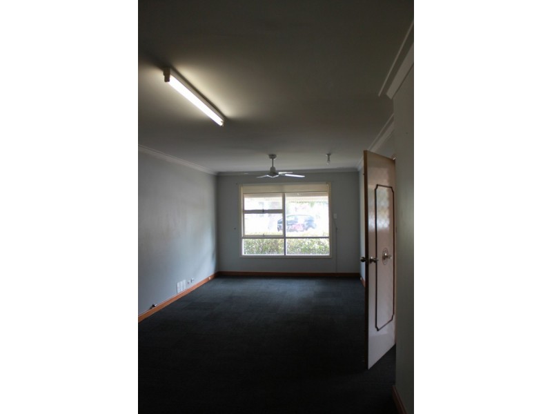 352 Fulham Street, Cloverdale WA 6105