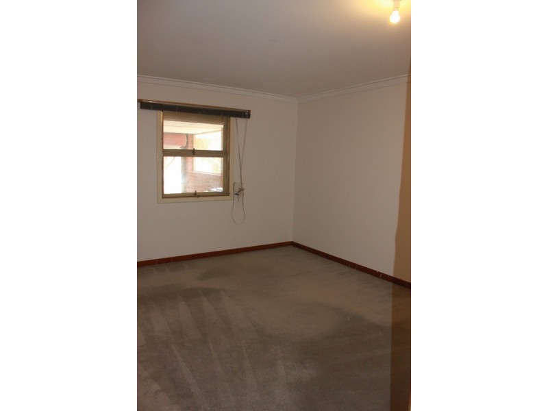 352 Fulham Street, Cloverdale WA 6105