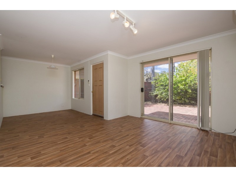 11 Colombo Street, Victoria Park WA 6100