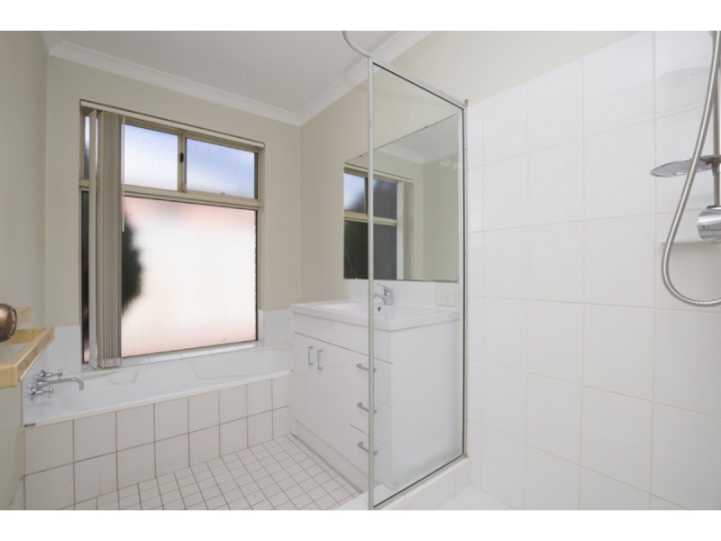 11 Colombo Street, Victoria Park WA 6100