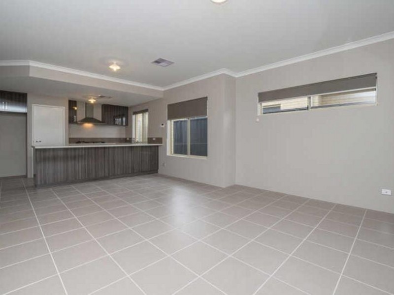 307B Fisher Street, Cloverdale WA 6105