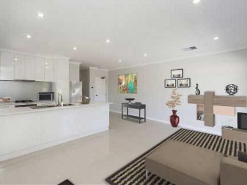 3/316 Hardey Road, Cloverdale WA 6105