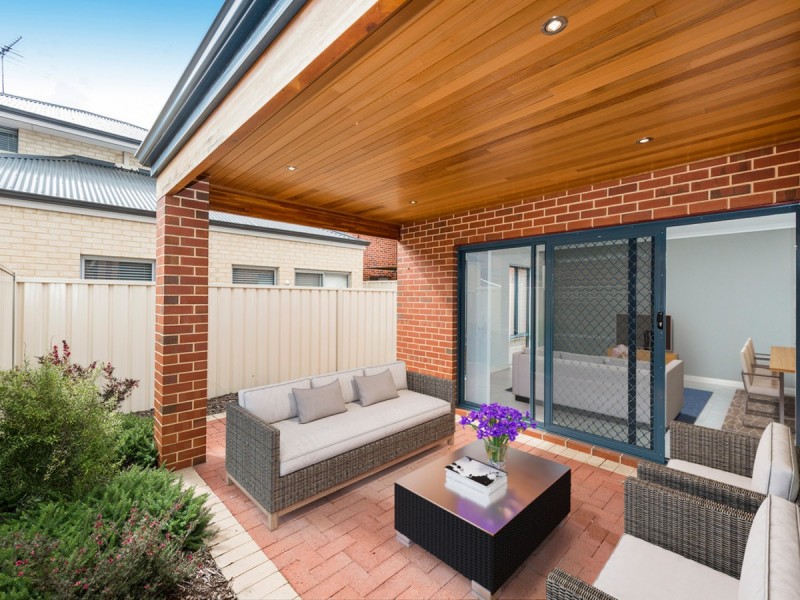 2/388 Belgravia Street, Cloverdale WA 6105