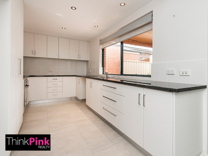 2/388 Belgravia Street, Cloverdale WA 6105