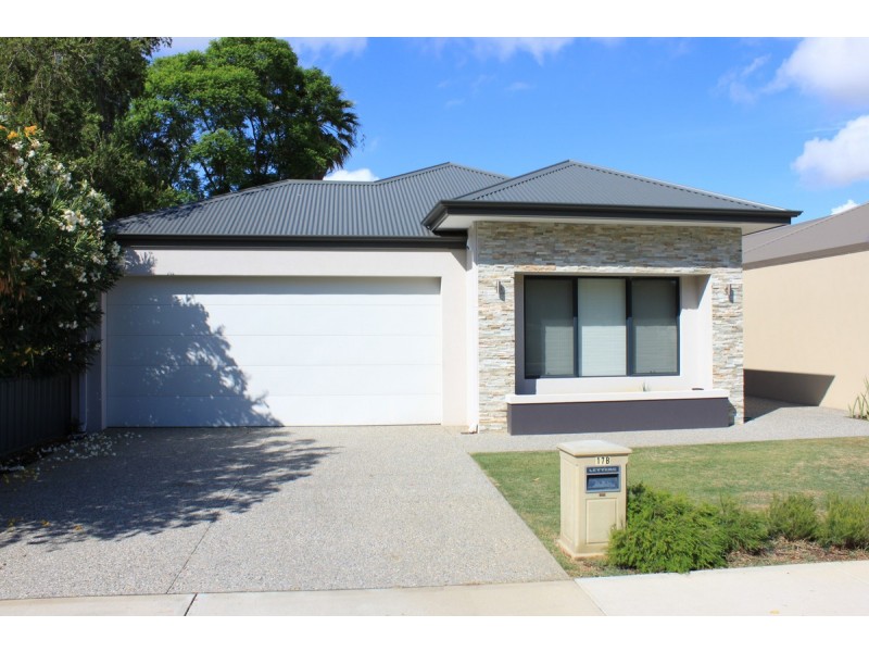 17B Weston Street, Carlisle WA 6101