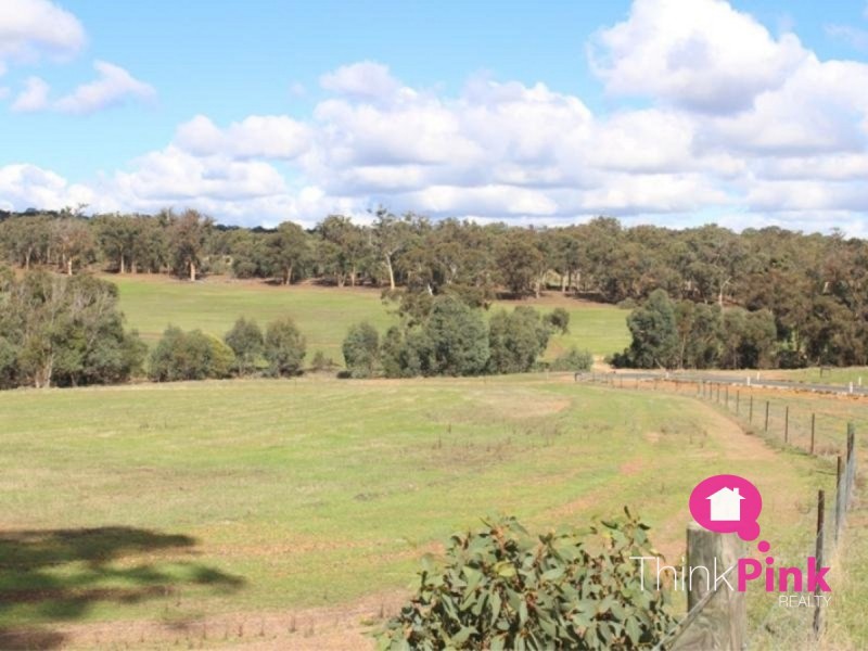 135 Cockatoo Drive, Bindoon WA 6502