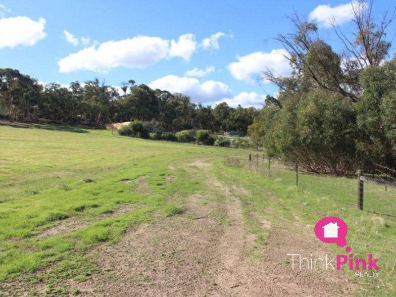 135 Cockatoo Drive, Bindoon WA 6502