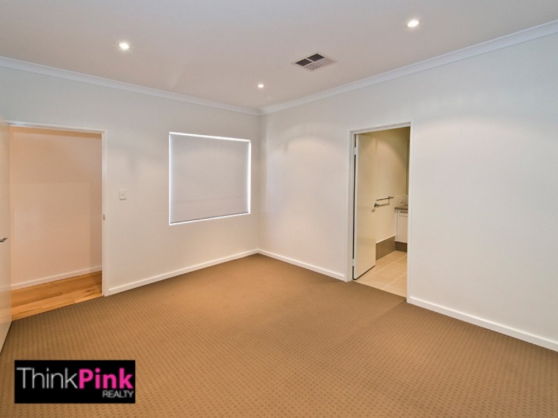 8B Asteroid Way, Carlisle WA 6101