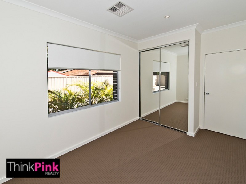 8B Asteroid Way, Carlisle WA 6101