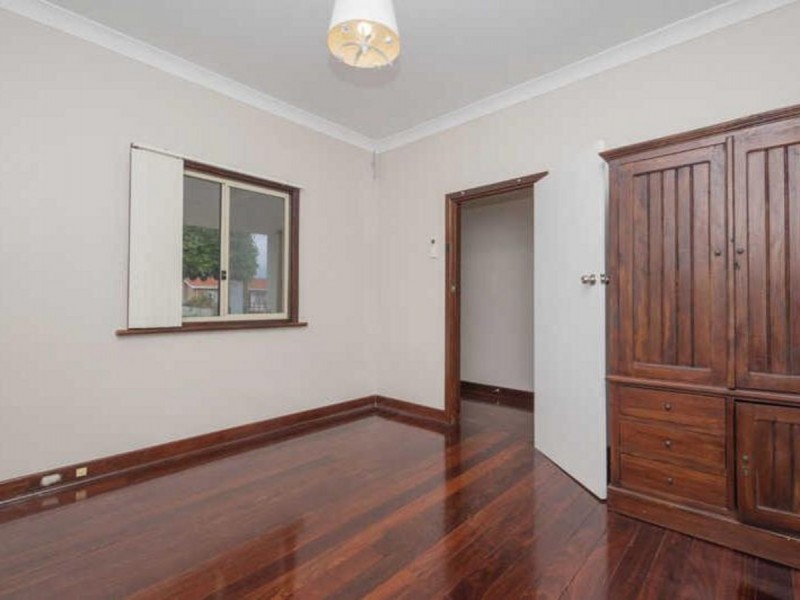 169 Knutsford Avenue, Rivervale WA 6103