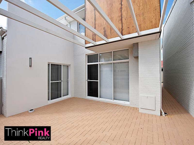 2/76 Gladstone Road, Rivervale WA 6103