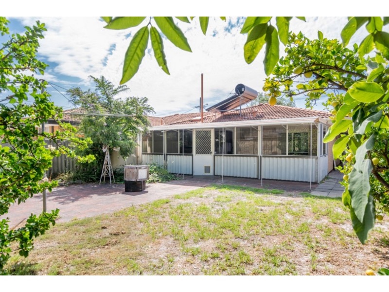 11 Apollo Way, Carlisle WA 6101