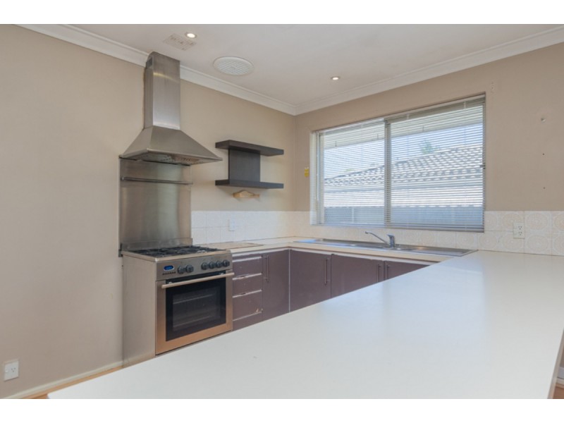 42 Galaxy Way, Carlisle WA 6101