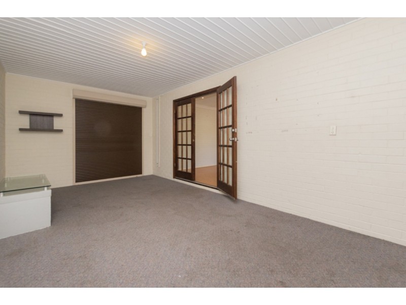 42 Galaxy Way, Carlisle WA 6101