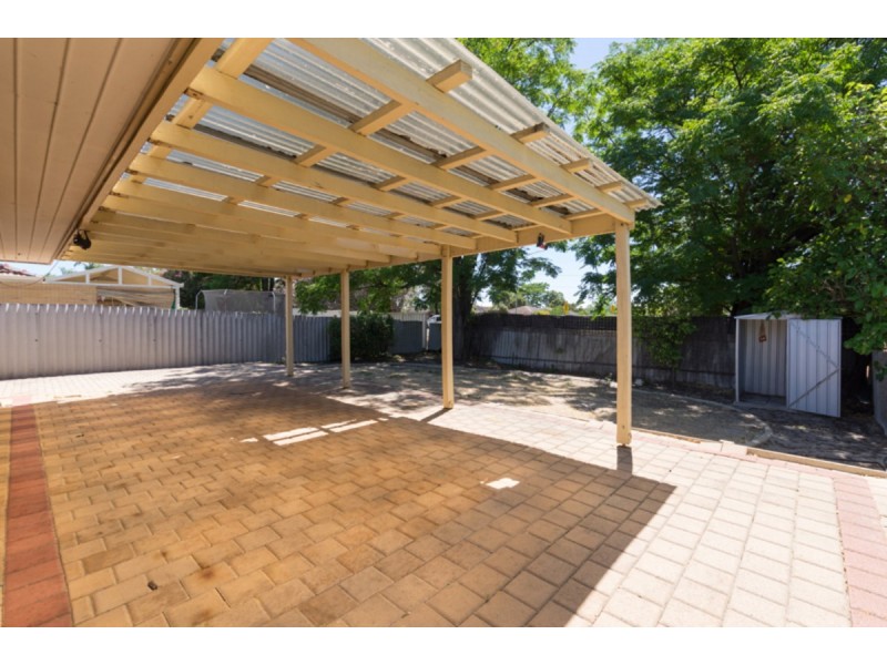 42 Galaxy Way, Carlisle WA 6101