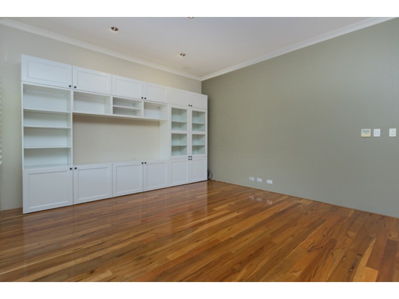 13 Weston Street, Carlisle WA 6101