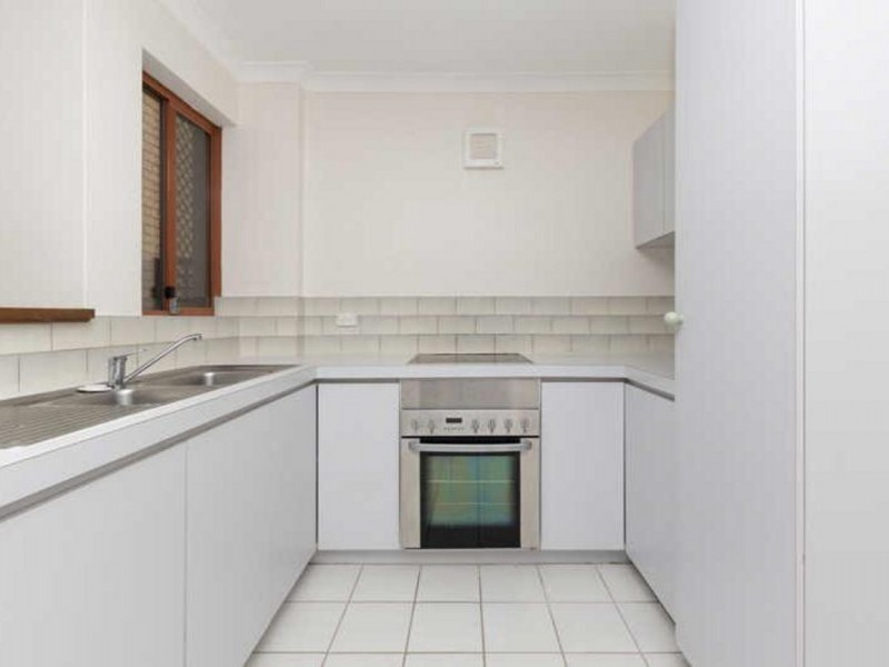 2/18 Forrest Avenue, East Perth WA 6004