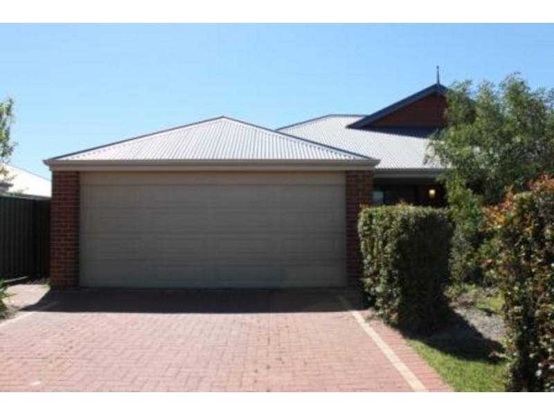 62 Larwood Crescent, High Wycombe WA 6057