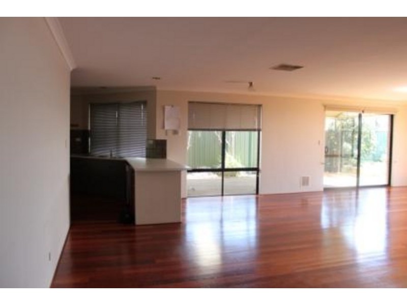 62 Larwood Crescent, High Wycombe WA 6057