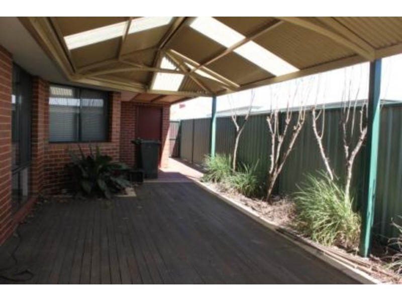 62 Larwood Crescent, High Wycombe WA 6057