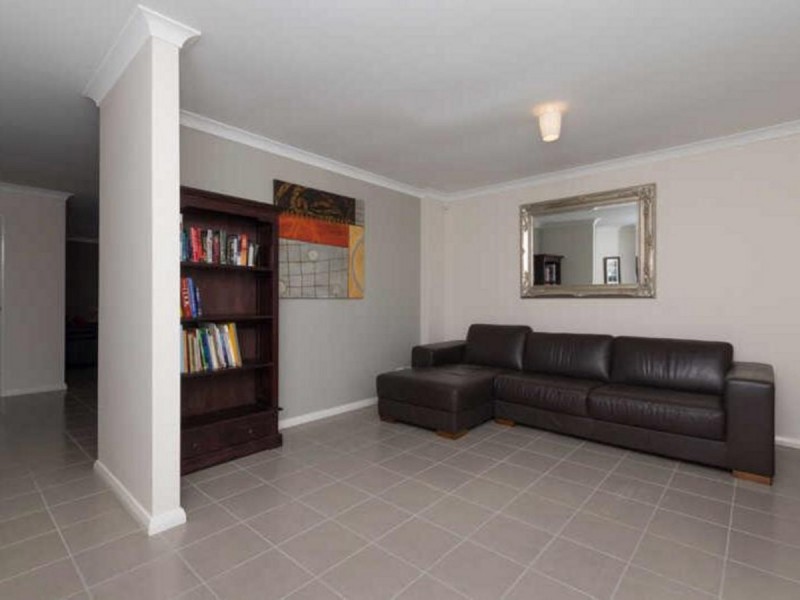 38B Raleigh Street, Carlisle WA 6101