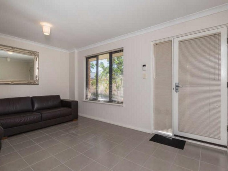 38B Raleigh Street, Carlisle WA 6101