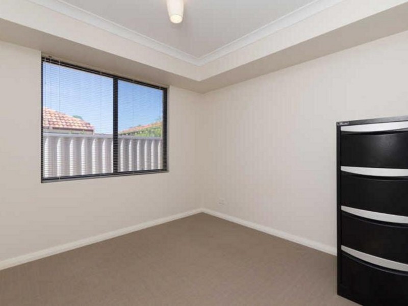 38B Raleigh Street, Carlisle WA 6101